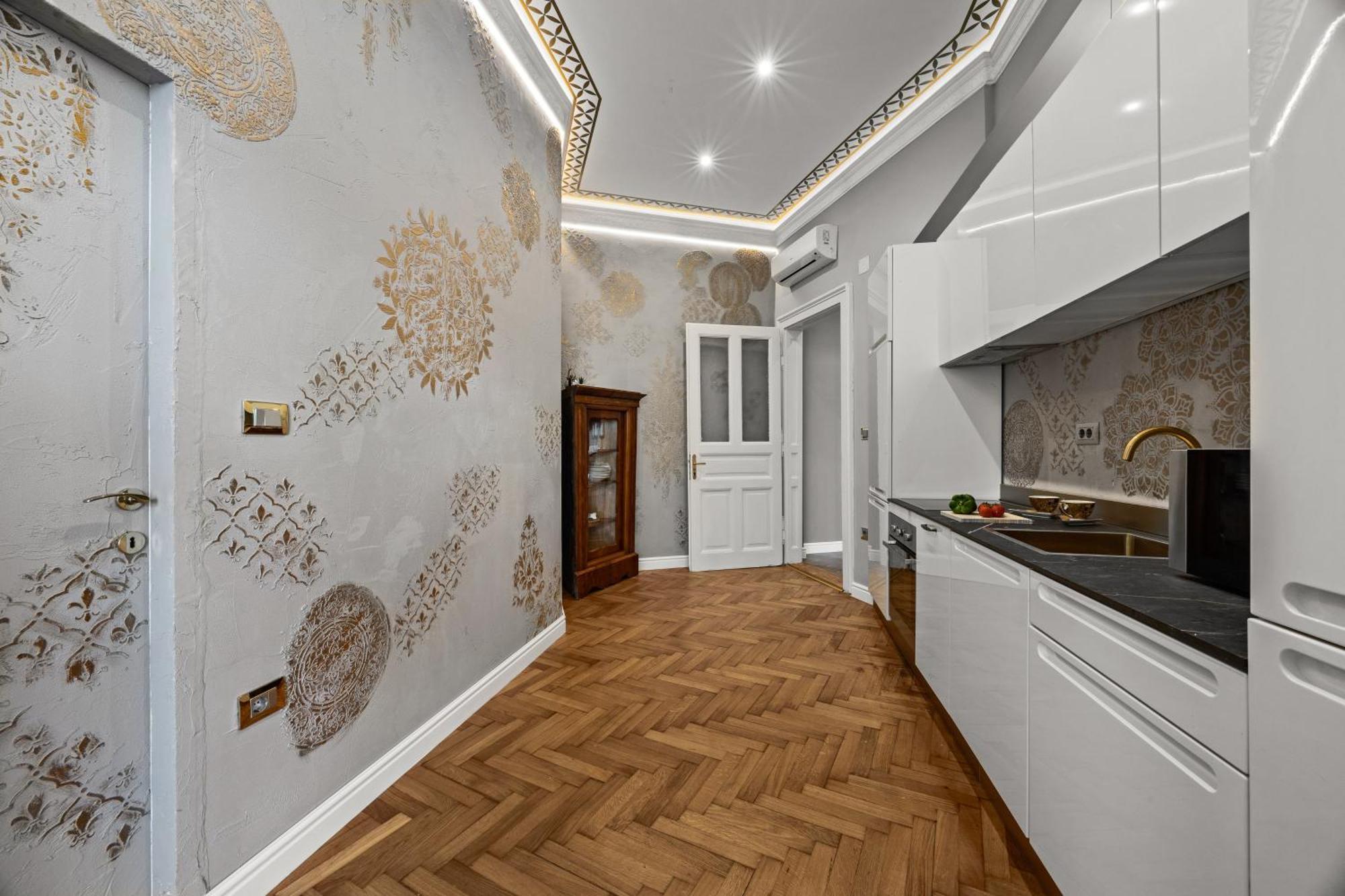 PUY Villa Muenz Luxurious Residence מראה חיצוני תמונה